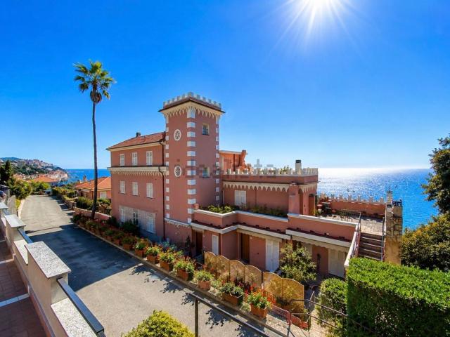 Appartamento in vendita a Imperia, Liguria