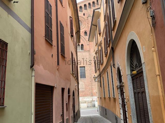 Appartamento in vendita a Centro Storico, Cremona