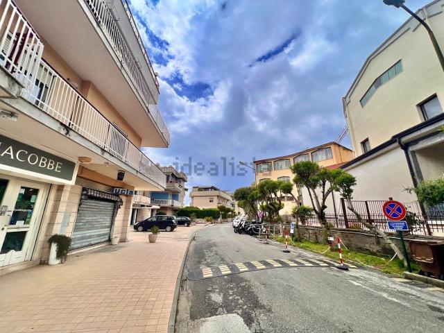 Appartamento in vendita a Lucrino, Pozzuoli