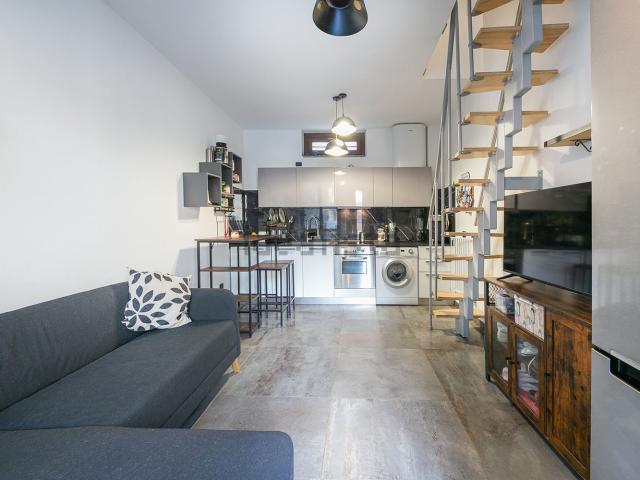 Appartamento in vendita a Biassono, Lombardia