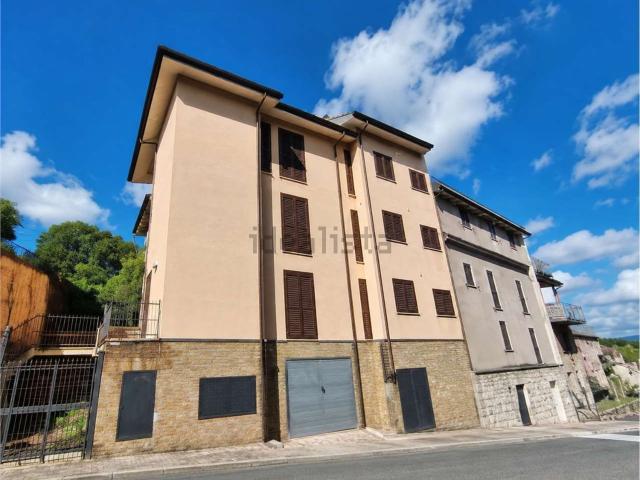Appartamento in vendita a Castelvetere Sul Calore, Campania