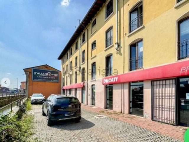 Appartamento in vendita a Zona Est, Brescia