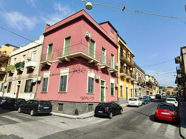 Appartamento in vendita a Cibali, Catania