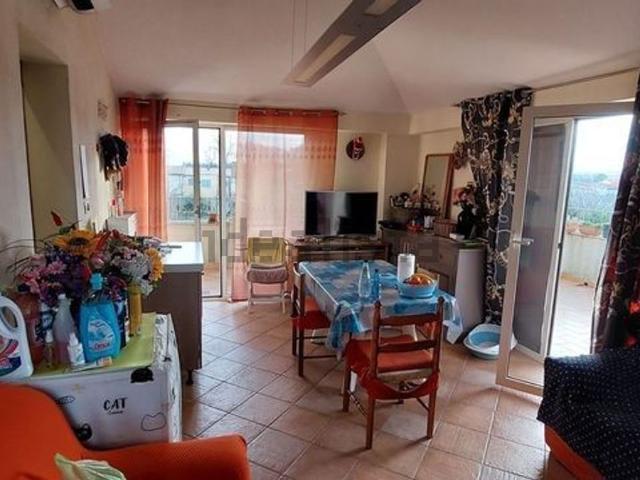 Appartamento in vendita a Baia Metauro, Marche