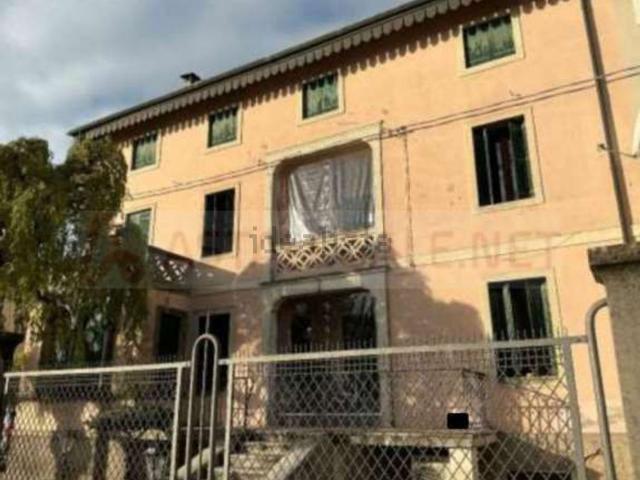Appartamento in vendita a Lonigo, Vicenza