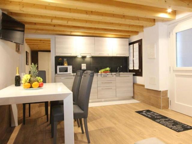 Appartamento in vendita a Venezia-Murano-Burano, Venezia