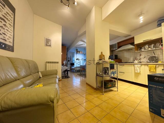 Appartamento in vendita a Palombare, Marche