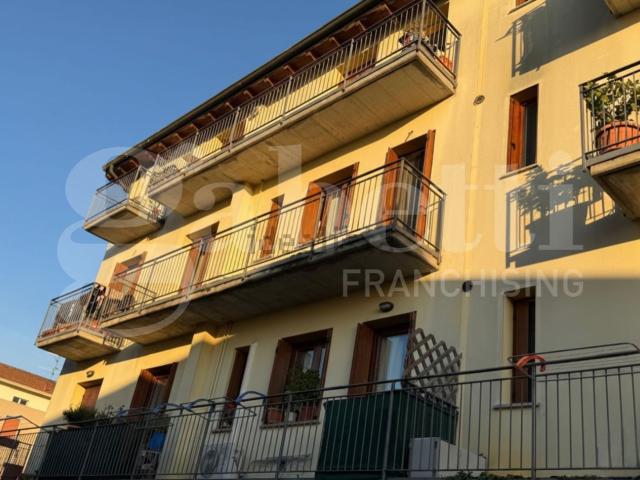 Appartamento in vendita a Rovato, Lombardia