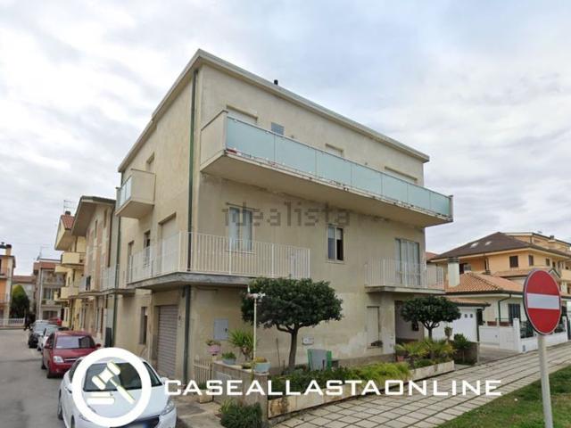 Appartamento in vendita a Faleriense, Marche