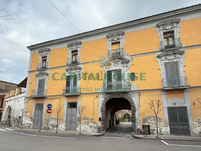 Appartamento in vendita a Camposano, Campania