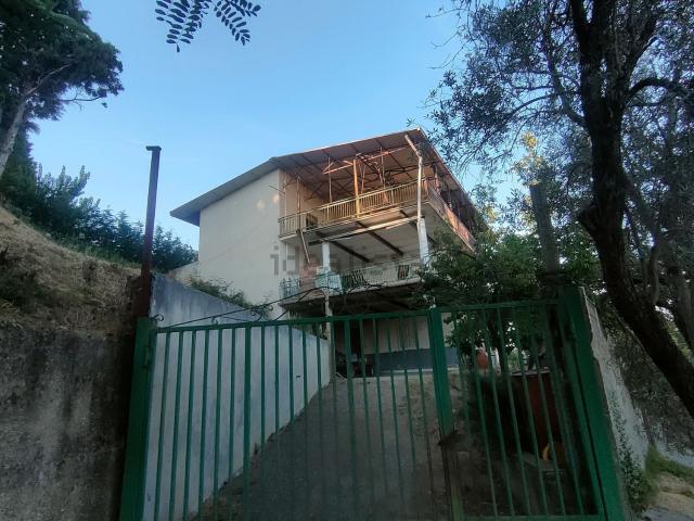 Appartamento in vendita a Calabria, Reggio Calabria