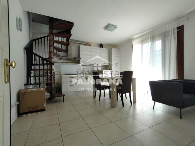 Appartamento in vendita a Montescudo-Monte Colombo, Monte Colombo