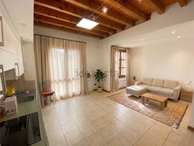 Appartamento in vendita a Villaggio Famiglia, Rovato