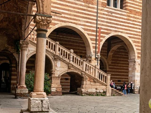 Appartamento in vendita a Centro storico, Brenzone