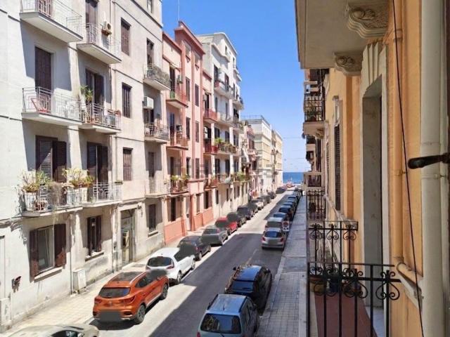Appartamento in vendita a Municipio 1, Puglia