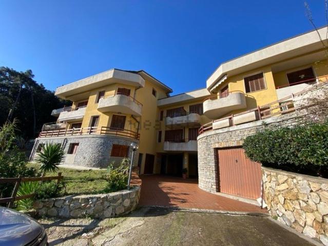 Appartamento in vendita a Rio, Toscana