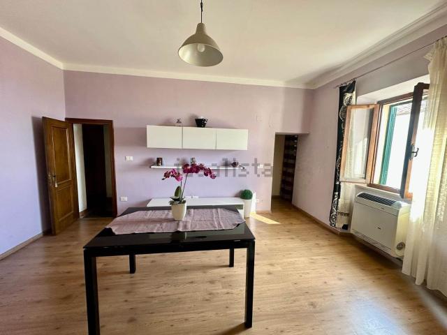 Appartamento in vendita a Castellina Marittima, Toscana