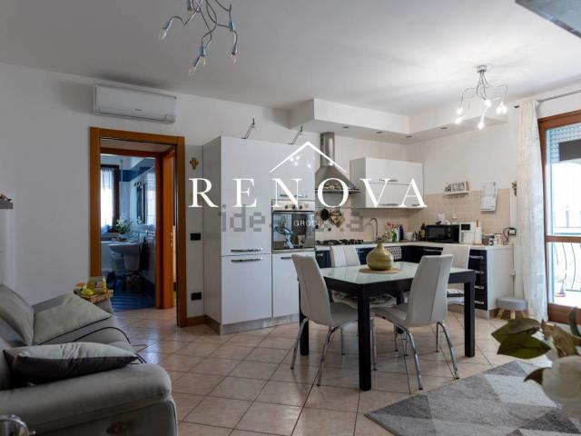 Appartamento in vendita a Bussolengo, Verona