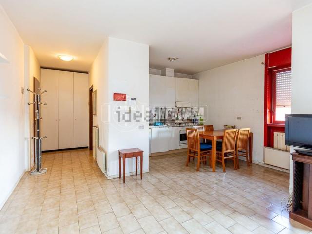 Appartamento in vendita a Molino Ortolina, Pioltello