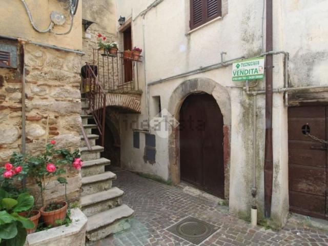 Appartamento in vendita a Scandriglia, Lazio