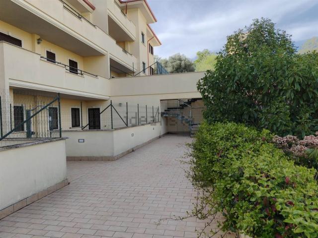 Appartamento in vendita a Monte Romano, Lazio