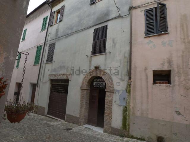 Appartamento in vendita a Poggio San Marcello, Ancona