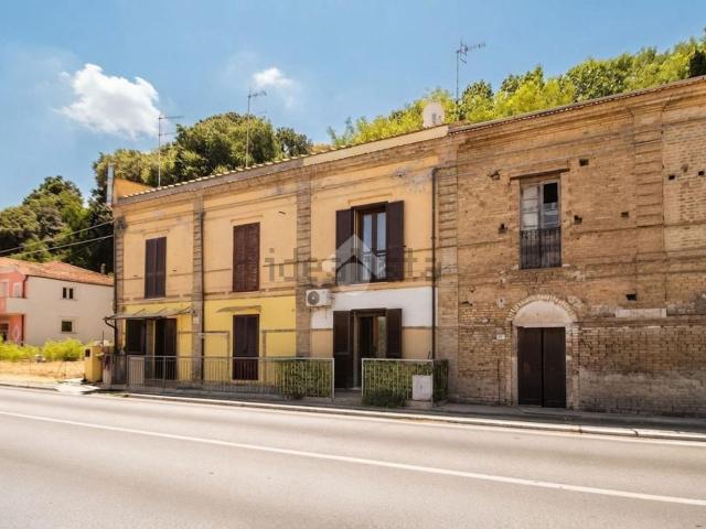 Appartamento in vendita a Ortona, Abruzzo