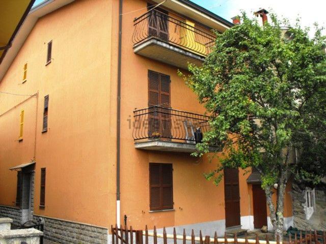 Appartamento in vendita a Tornolo, Reggio Emilia