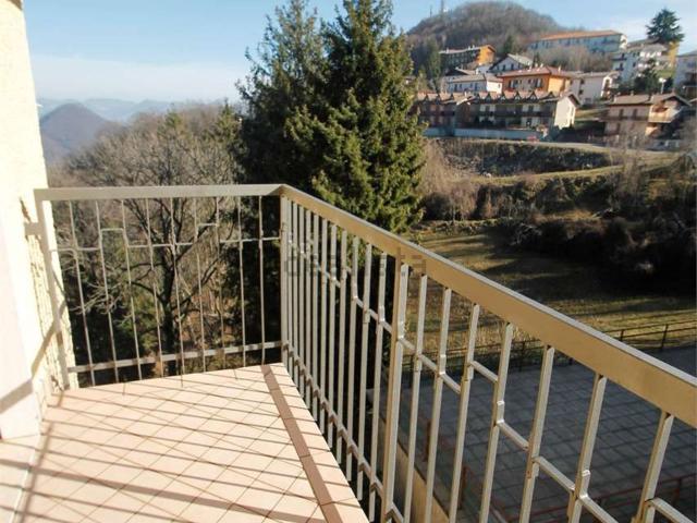 Appartamento in vendita a Portola, Roncola