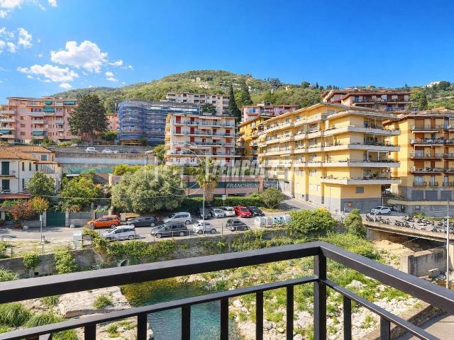 Appartamento in vendita a Borzoli, Rapallo