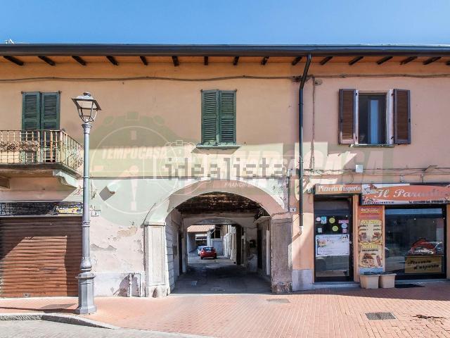 Appartamento in vendita a Gerenzano, Varese