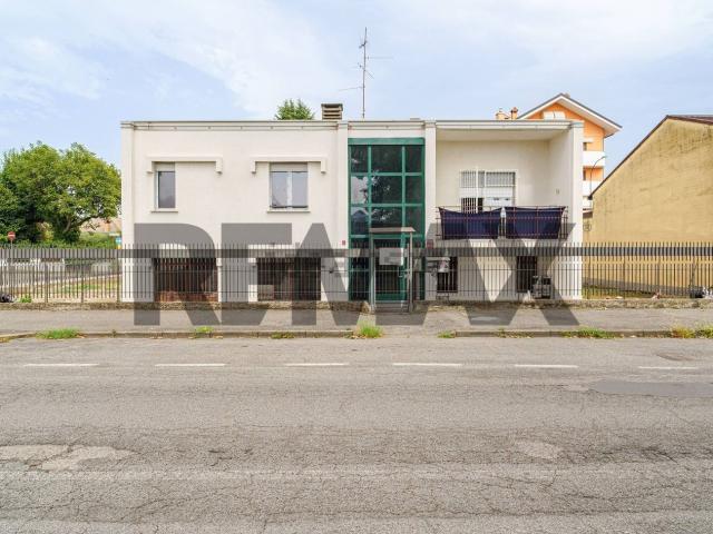 Appartamento in vendita a Bareggio, Milano
