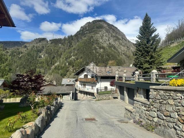 Appartamento in vendita a Valpelline, Aosta