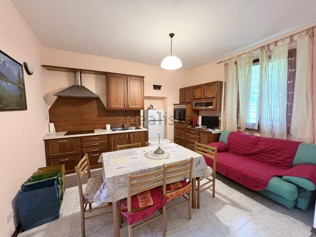 Appartamento in vendita a Issogne, Aosta