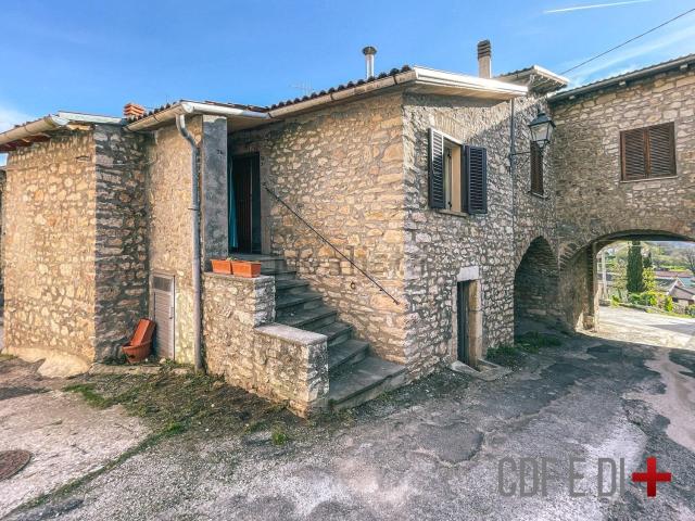 Appartamento in vendita a Cascia, Umbria