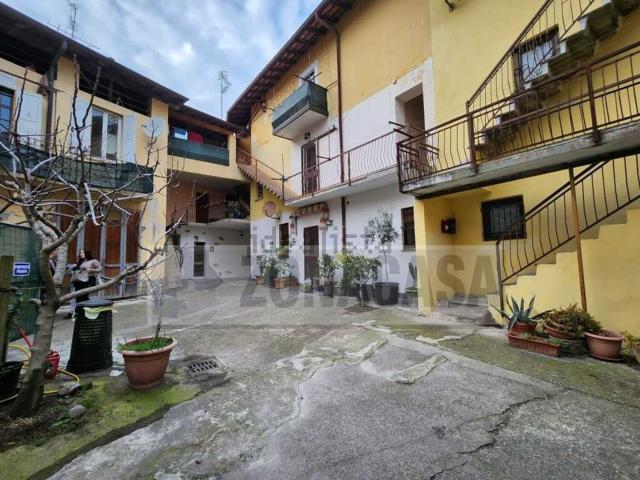 Appartamento in vendita a Travaino, Caronno Varesino