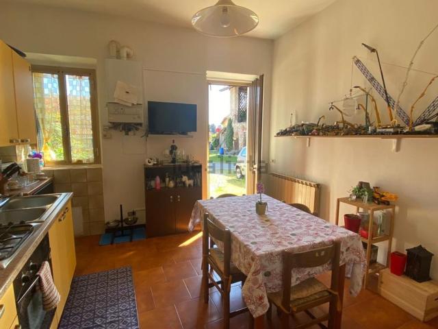 Appartamento in vendita a Mornago, Lombardia