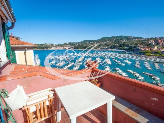 Appartamento in vendita a Pugliola, Lerici