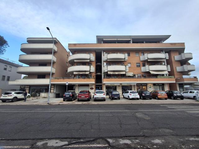 Appartamento in vendita a Latina, Lazio