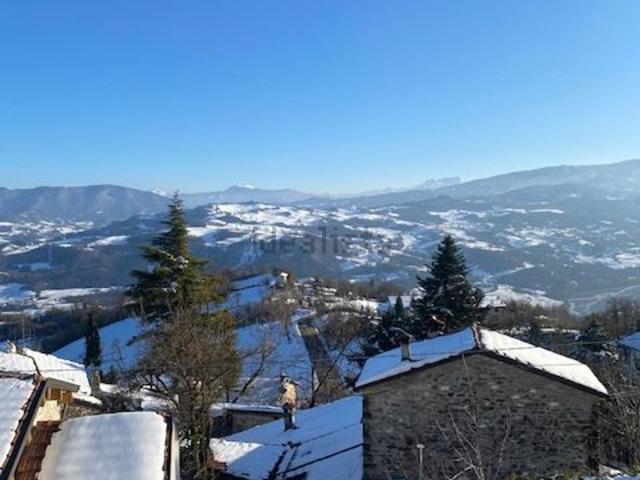 Appartamento in vendita a Villaggio Pineta Bassa, Langhirano