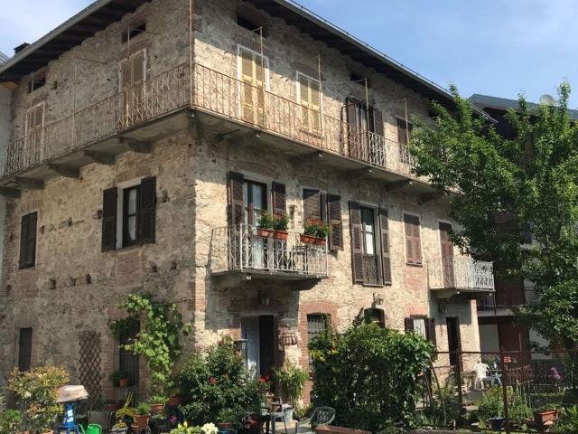 Appartamento in vendita a Tetto Pertus, Piemonte