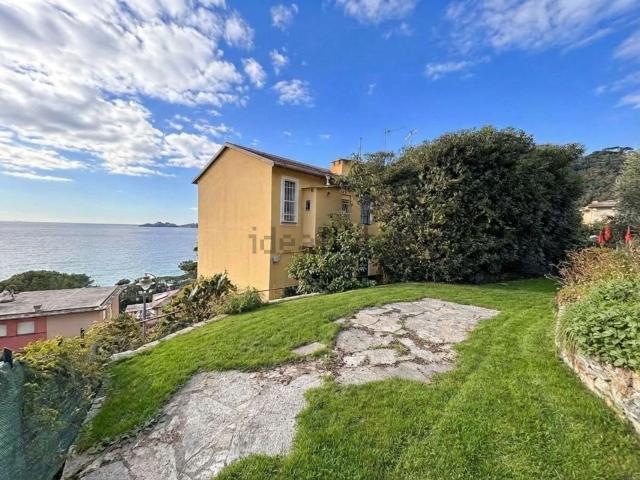 Appartamento in vendita a Zoagli, Liguria