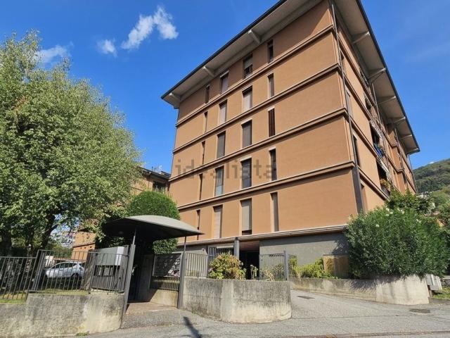 Appartamento in vendita a Maslianico, Lombardia