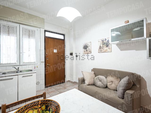 Appartamento in vendita a Giussano, Lombardia