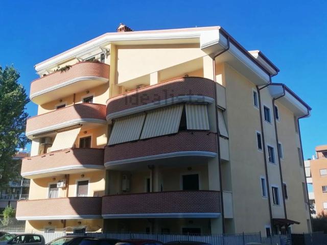 Appartamento in vendita a La Pietrara, Guidonia