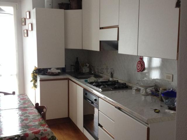 Appartamento in vendita a Carenno, Lombardia