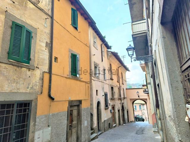 Appartamento in vendita a Soriano Nel Cimino, Lazio