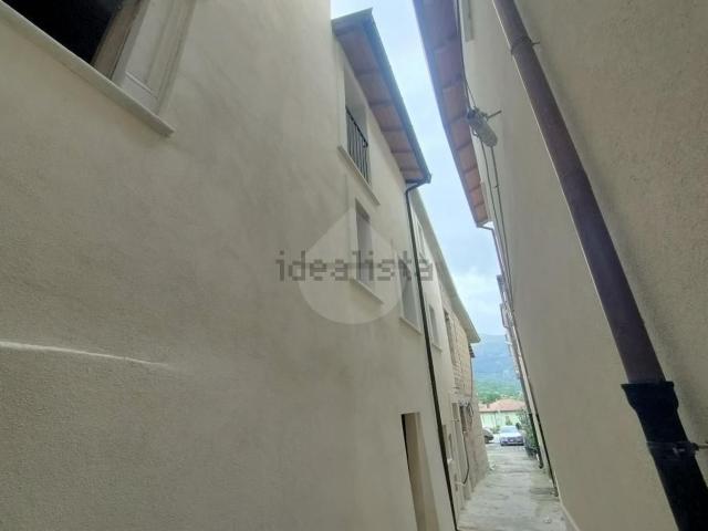 Appartamento in vendita a Tornimparte, Abruzzo