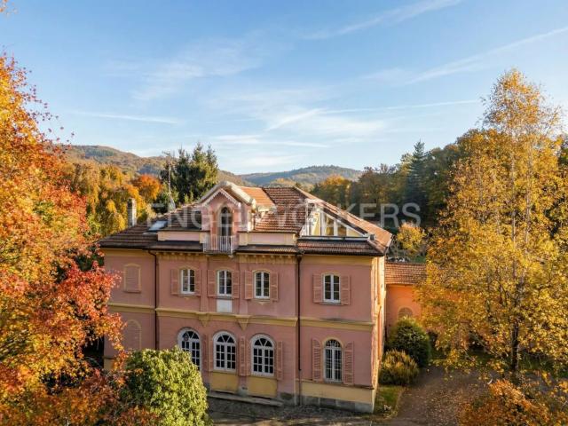 Appartamento in vendita a Carcegna, Miasino