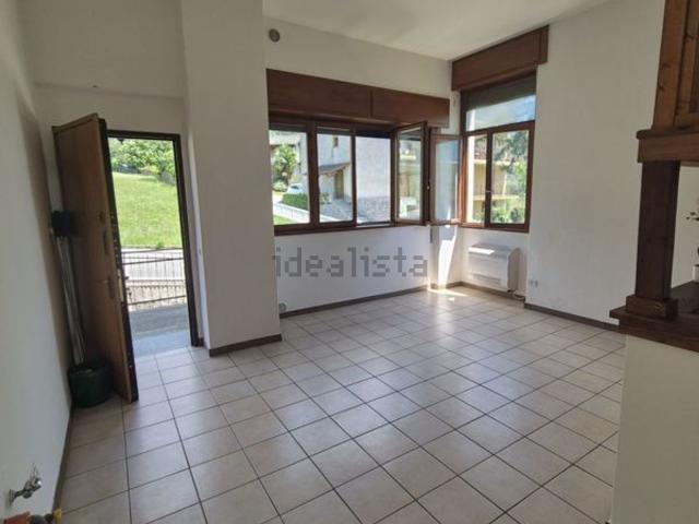 Appartamento in vendita a Berbenno Di Valtellina, Lombardia